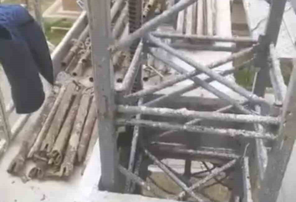 Çıktığı iskele çöktü, o anları kendi kayda aldı Bursa'da iskelenin çökmesi sonucu