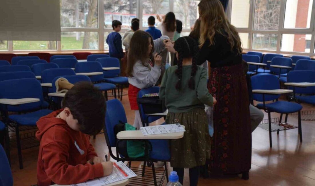 Anadolu Üniversitesi Çocuk Üniversitesi, yarıyıl tatilinde çocuklara unutulmaz deneyimler yaşatmak