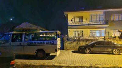 Çorum’un Alaca ilçesinde bir kadın yalnız yaşadığı evinde ölü bulundu.