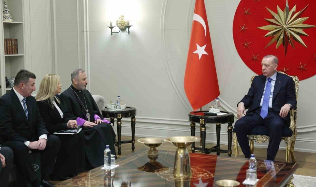 Cumhurbaşkanı Erdoğan, Türkiye Ermeni Katolik Cemaati Ruhani Reisi Vartan Kerabaydzar
