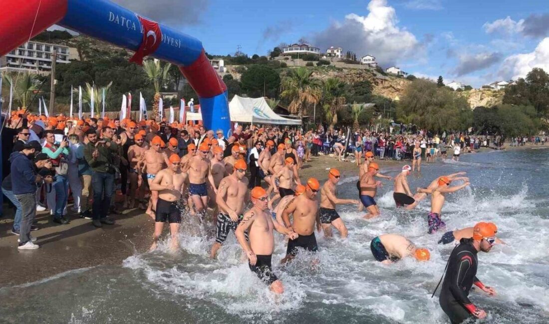 Muğla Datça'da düzenlenen 19. Datça Açık Kış Yüzme Maratonu'na kadınlar
