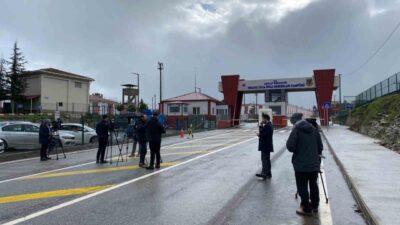 DEM Parti heyeti, eski HDP liderlerini ziyaret etmek için cezaevine