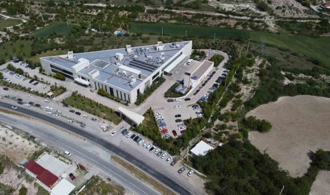 Manisa Demirci Devlet Hastanesi'nde açılan Sigara Bırakma Polikliniği, kısa sürede