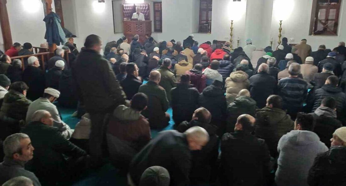 Üç ayların başlangıcının ilk kandili olan “Regaip Kandili “Devrek’te coşkuyla