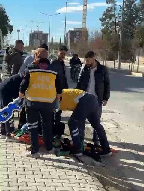 Adıyaman'da sürücüsü Muhammet Cihan G. olan motosikletin devrilmesi sonucu 1