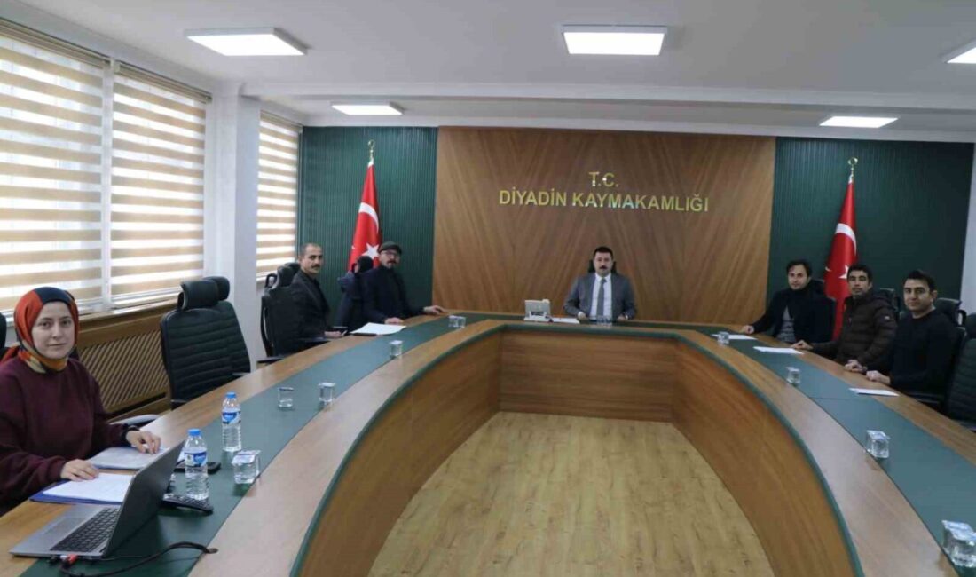 Ağrı'nın Diyadin ilçesinde kesimhaneler için bilgilendirme toplantısı düzenlendi. Kaymakam Mustafa
