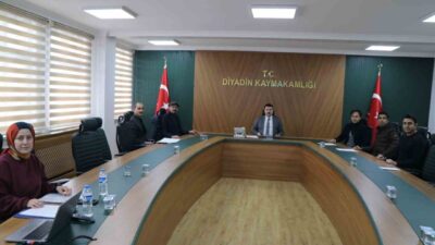 Ağrı'nın Diyadin ilçesinde kesimhaneler için bilgilendirme toplantısı düzenlendi. Kaymakam Mustafa
