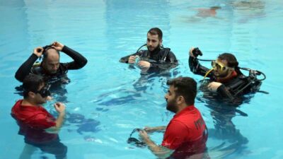 Diyarbakır Büyükşehir Belediyesine bağlı İtfaiye Su Altı Arama Kurtarma ekibi,