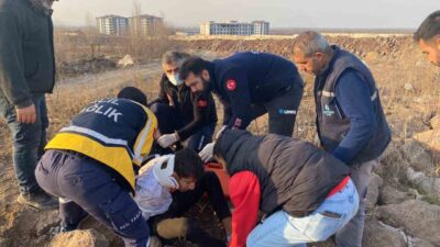 Diyarbakır'ın Kayapınar ilçesinde meydana gelen kazada 21 AEA 683 plakalı