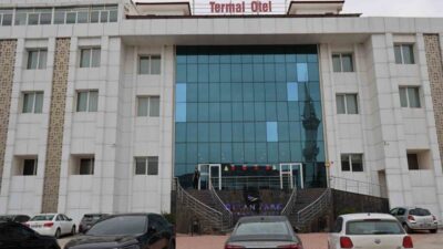 Çermik ilçesindeki termal kaplıca, çevre illerden ve turistlerden yoğun ilgi