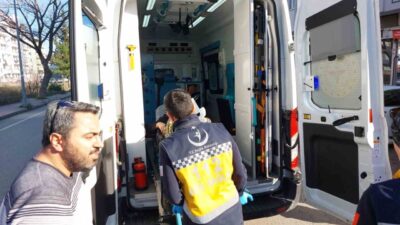 Samsun'da dolmuşun çarptığı yaya Güler C., Gazi Devlet Hastanesine kaldırıldı.