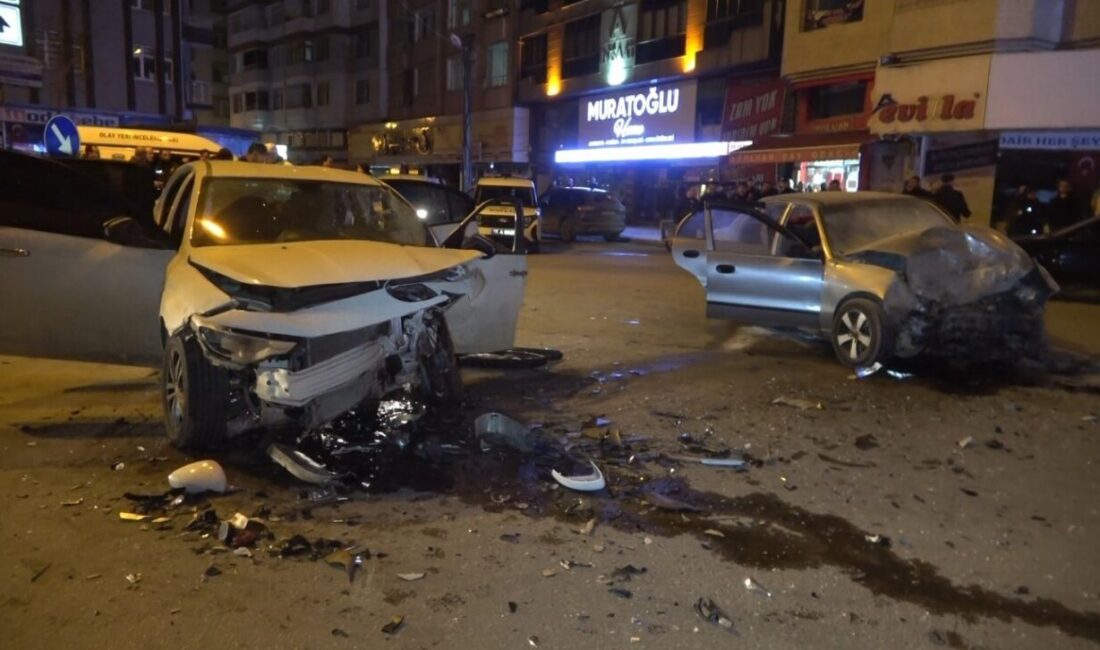 Samsun'un Bafra ilçesinde "dur" ihtarına uymayıp kaçan sürücü kaza yaptı.