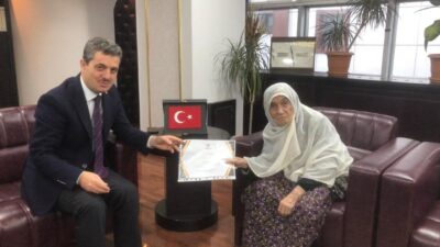 Düzce'li bir hayırsever, Türkiye için başlatılan yardım kampanyasına maaşının tamamını