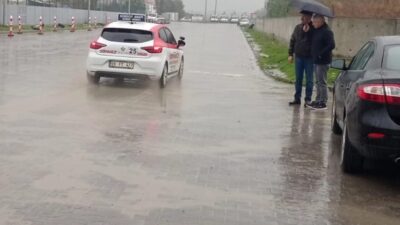 Efeler İlçe Milli Eğitim Müdürü Hakan Özcan, motorlu taşıt sürücü