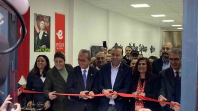 Aydın'ın Efeler ilçesinde "Efeler Belediyesi Kent Lokantası" törenle açıldı. Vatandaşlar,