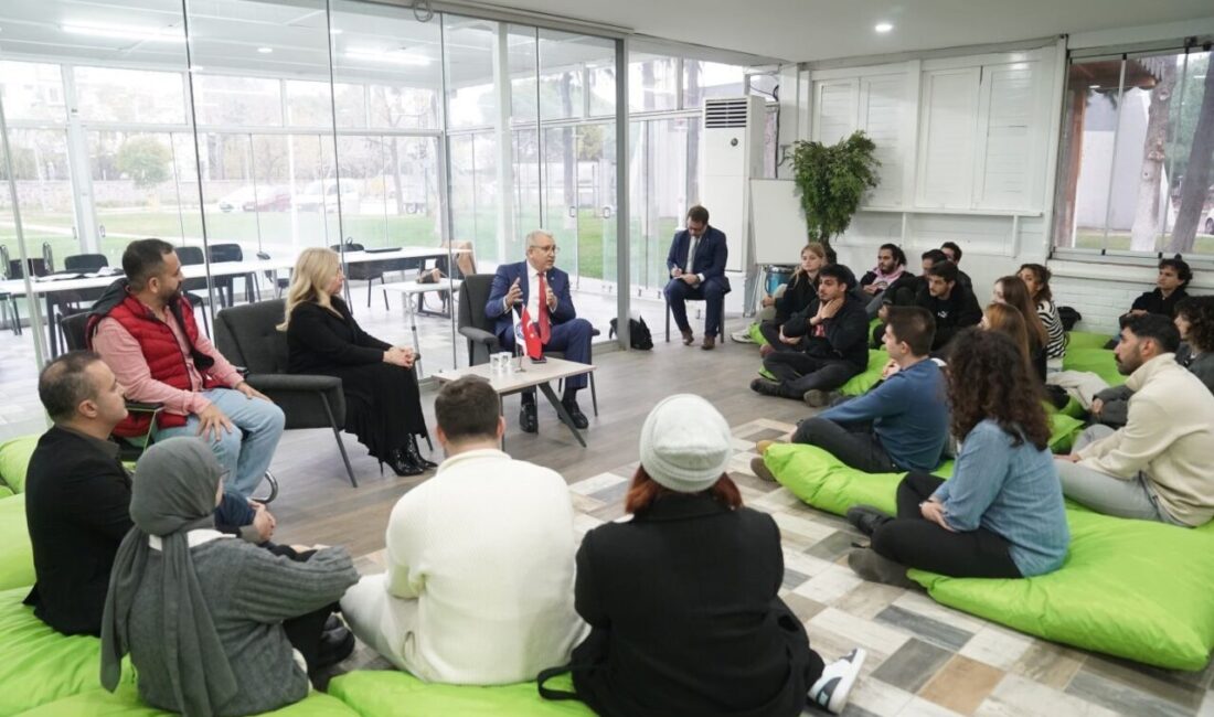 Ege Üniversitesi, bölgede 1’inci Türkiye’de 3’üncü Ege Üniversitesi öğrenci toplulukları,