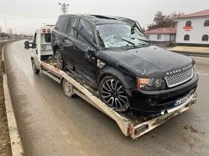 Elazığ’da lüks cipin takla atması sonucu 2 kişi yaralandı. Kaza