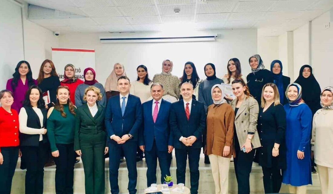 Elazığ'da düzenlenen sertifika programında