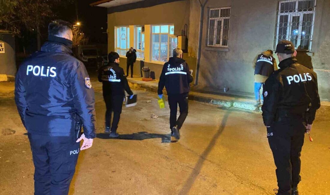 Elazığ'da Aksaray Mahallesi'nde M.Ç. ve H.A. arasında çıkan kavgada silah