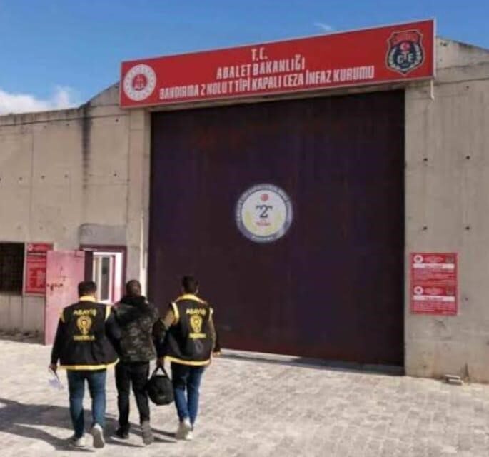 Erdek İlçe Emniyet Müdürlüğü ekiplerince yapılan operasyon sonucunda, 12 yıl