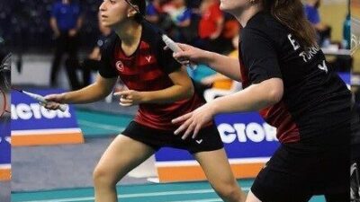 Erzincanlı Milli Badmintoncular Nazlıcan İnci ve Bengisu Erçetin, kadınlar çiftler