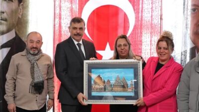 Erzurum Yeni Medya Derneği, Vali Mustafa Çiftçi'ye özel bir tablo