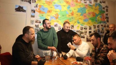 Oltu Siyah İnci Motosiklet Grubu, dünyanın en acı biberini yiyerek