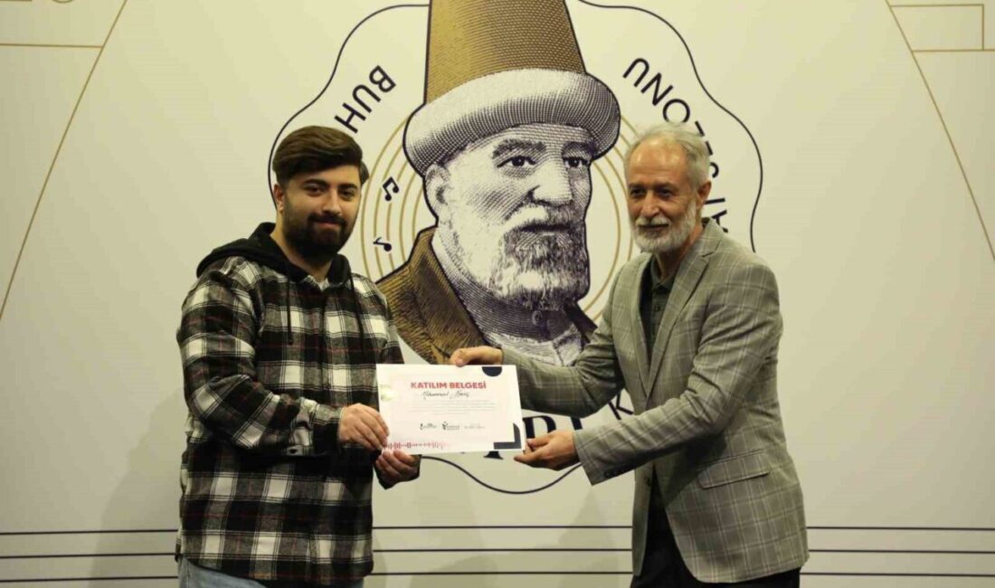 Esenler Radyo Akademisi yeni mezunlarını verdi Esenler Radyo Akademisi'nden yeni