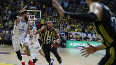 Turkish Airlines Euroleague’in 19. haftasında oynanan Türk derbisinde Fenerbahçe Beko,