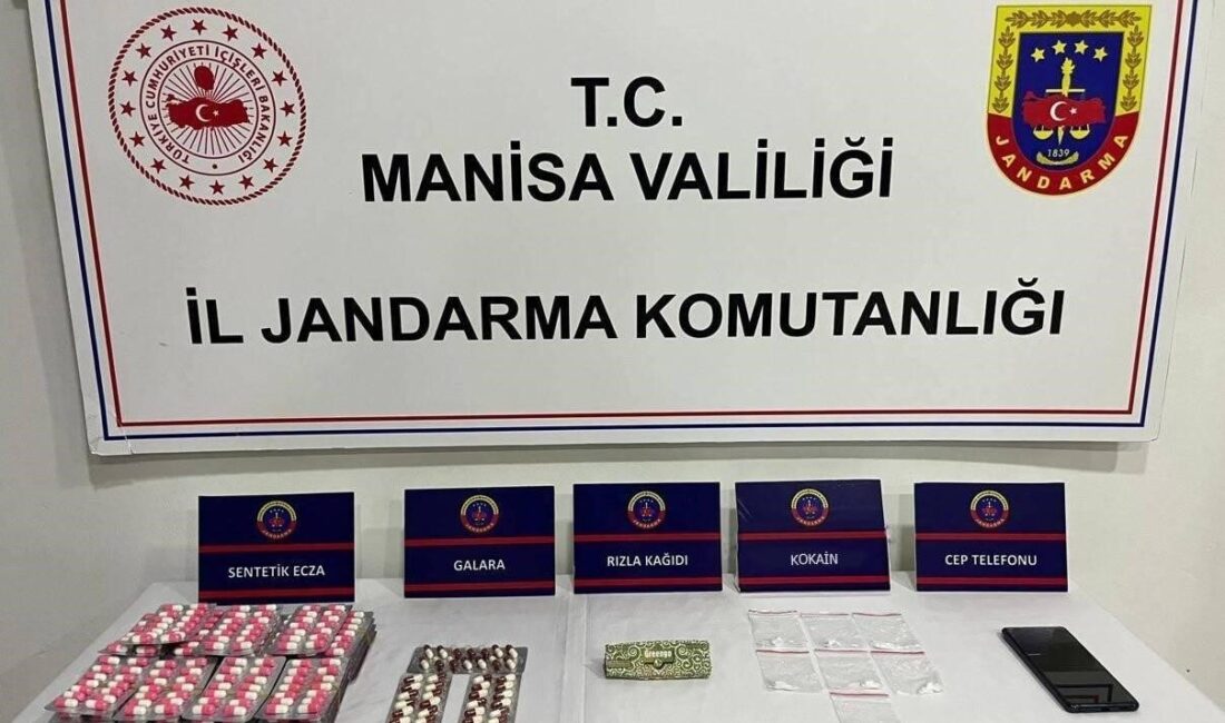 Evinde kokain ve sentetik ecza hapı bulunan şahıs tutuklandı Manisa Şehzadeler’de M.U. isimli