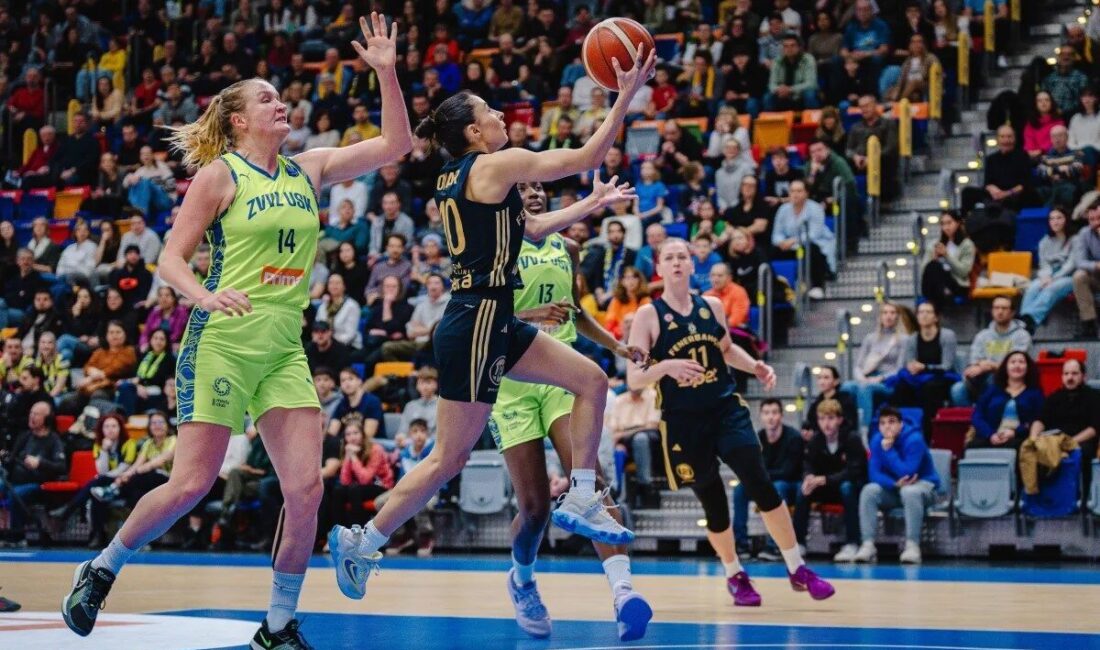 Fenerbahçe Opet Kadın Basketbol Takımı, Euroleague'de ZVVZ USK Praha'yı 63-54