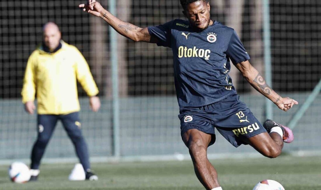 Fenerbahçe, Konyaspor maçı hazırlıklarına başladı Fenerbahçe, Konyaspor maçı hazırlıklarına