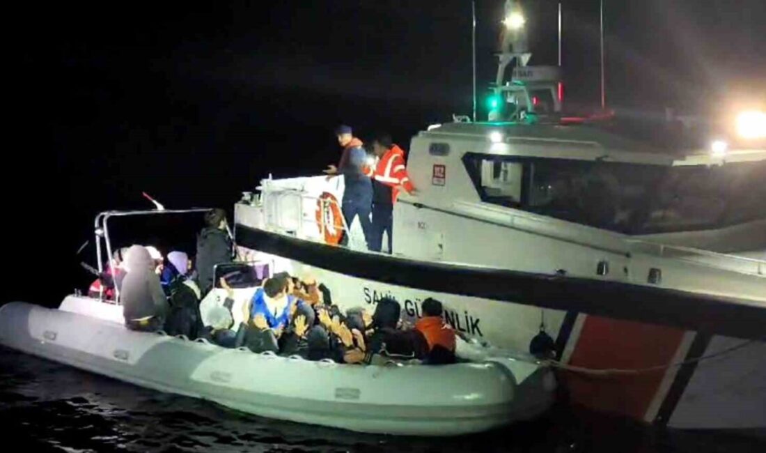 Fethiye’de 25 düzensiz göçmen ve 2 göçmen kaçakçısı yakalandı Fethiye'de sahil güvenlik ekipleri