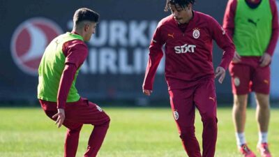 Galatasaray, Ajax maçı hazırlıklarına antrenmanla start verdi. Teknik Direktör Okan