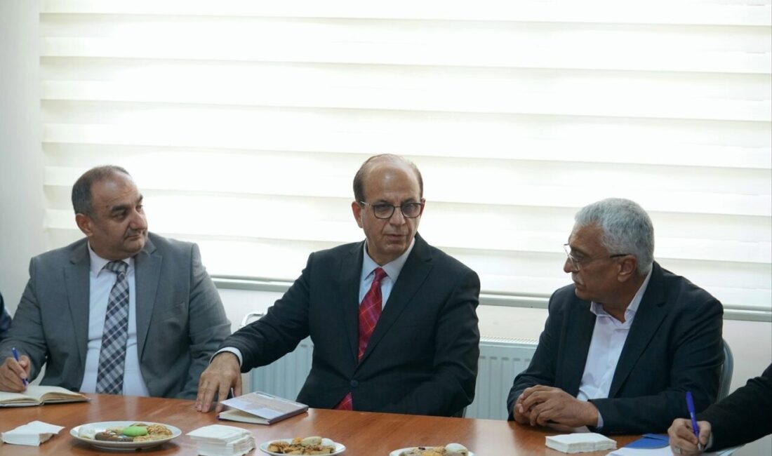 Yeşilyurt Belediye Başkanı Prof.