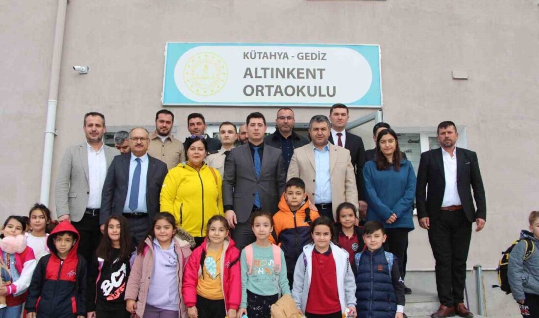 Kütahya'ya bağlı Altınkent Ortaokulu,