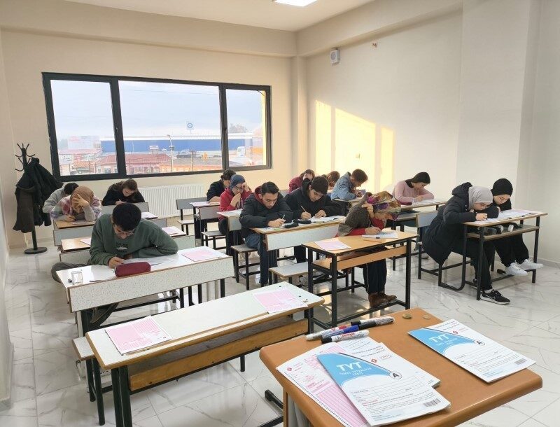 Gediz’de ücretsiz YKS ve TYT deneme sınavı Gediz Gençlik Merkezi, Kütahya'da