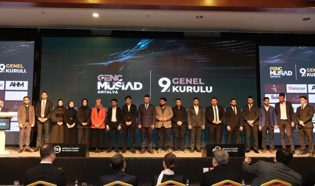 Genç MÜSİAD Antalya Şubesi'nin 9. Olağan Genel Kurulu'nda Fatih Özel'in