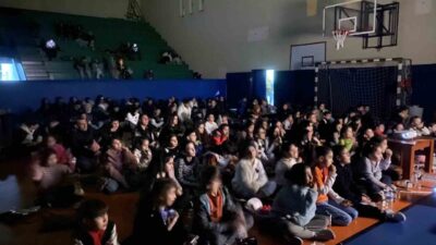 Düzce'de enerji tasarrufunu vurgulamak için sporcular film gecesinde buluştu. Kaynaşlı'da