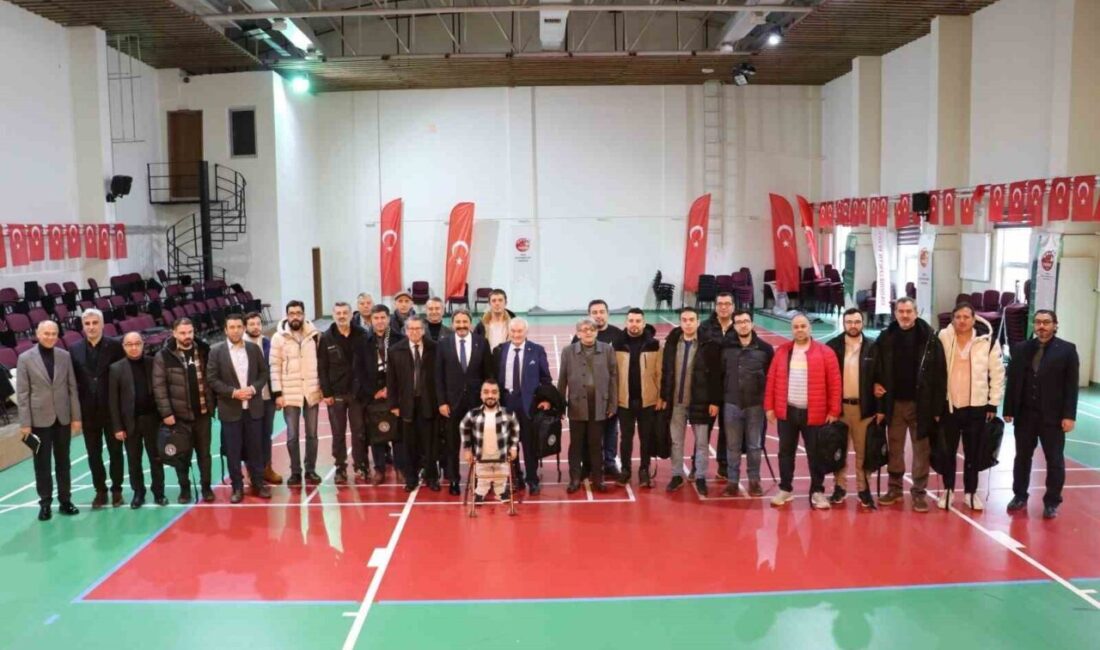 Gençlik ve Spor İl Müdürü Hasan Kalın, basın mensuplarıyla bir