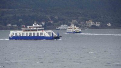 Çanakkale'de olumsuz hava koşulları nedeniyle Bozcaada ve Gökçeada feribot seferleri