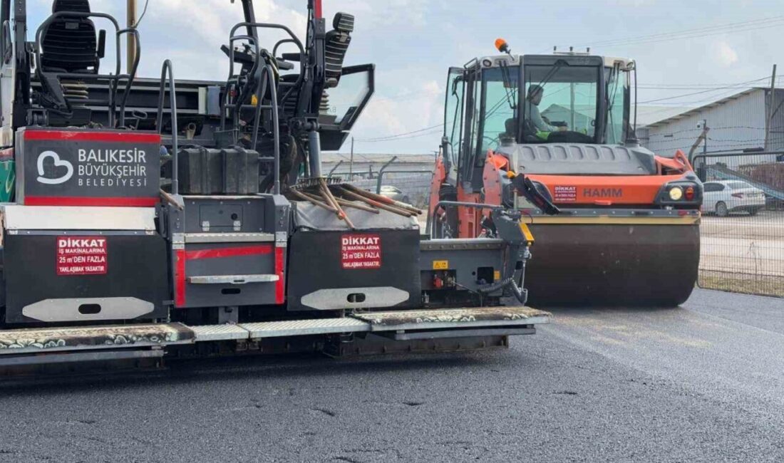 Balıkesir Gönen İlçesi'nde Belediye, Sanayi Sitesi'ndeki yol sorununa çözüm getirerek