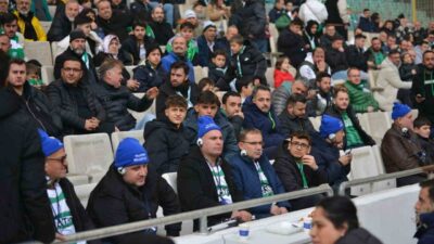 Yıldırım Belediyesi, Bursaspor'un maç heyecanını görme engelli taraftarlarla paylaşıyor. Özel