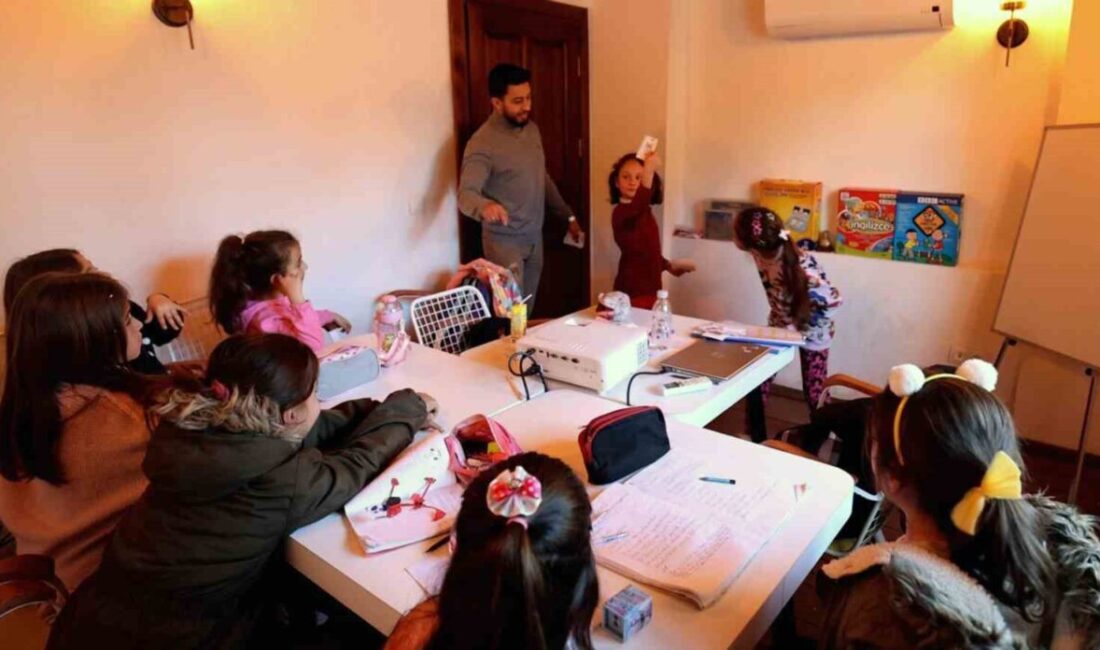 Muğla Büyükşehir Belediyesi Gözcüler Evi'nde çocuklar için farklı atölye çalışmaları