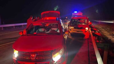 Çorum’un Sungurlu ilçesinde 16 yaşındaki sürücünün kullandığı otomobil ile hafif