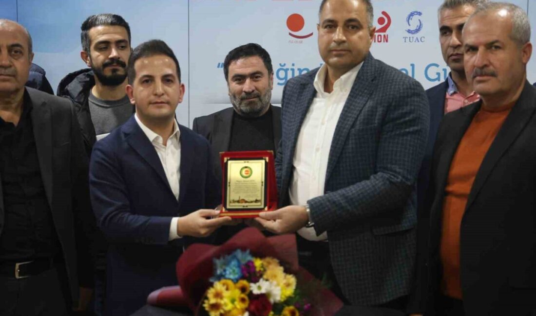 HAK-İŞ’te görev değişimi Mehmet Aküzüm, Öz Sağlık