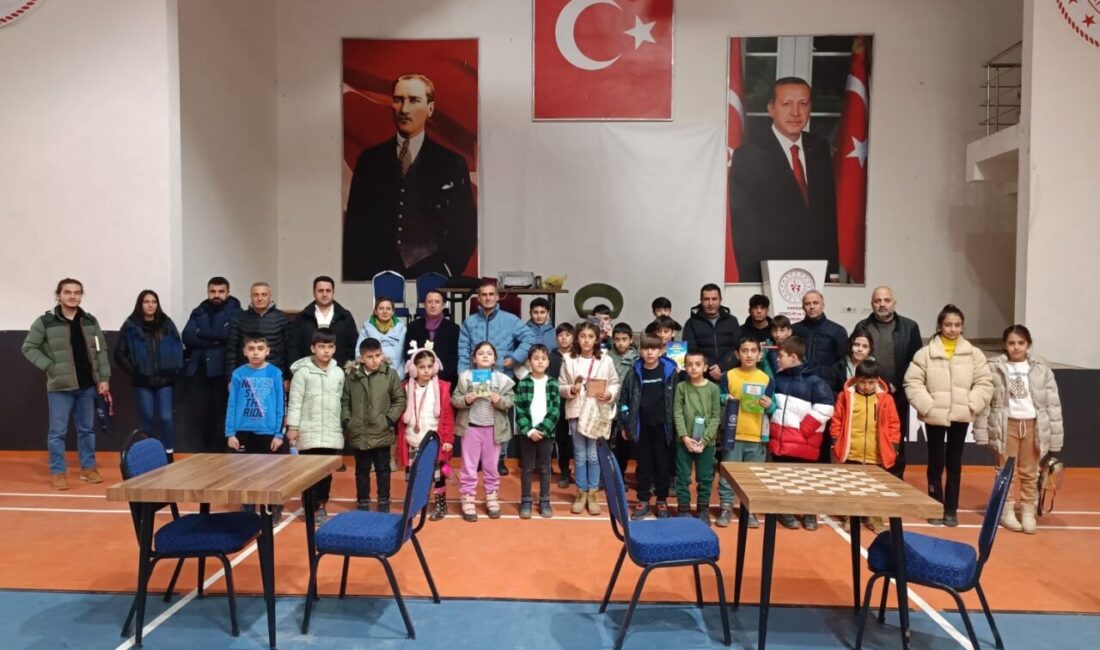 Hakkari’de ‘Satranç İl Birinciliği Yarışması’ tamamlandı Hakkari Gençlik ve Spor
