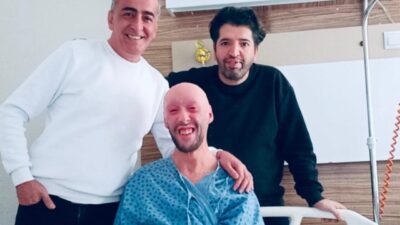 Hakkari'nin Şemdinli ilçesinde yaşayan iktiyozis hastası Refik Töre, Antalya Akdeniz