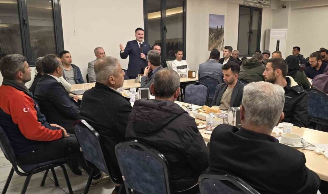 Hatay'ın Hassa ilçesindeki Şehit aileleri, Kaymakamlık tarafından düzenlenen yemek programında