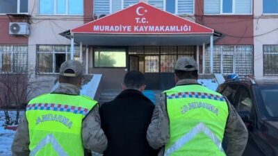 Van'ın Muradiye ilçesinde jandarma ekipleri, aranan M.K. isimli yabancı uyruklu